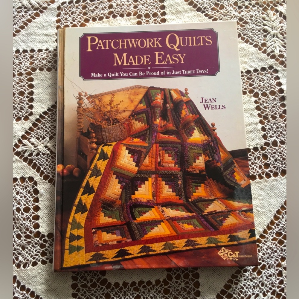Lovely Vintage Hardcover Patchwork Quilts Made Easy Book.